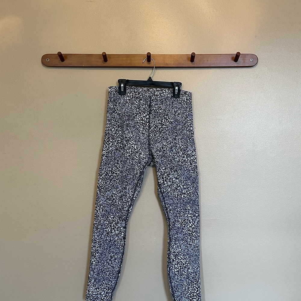 Lululemon Black and White Leggings